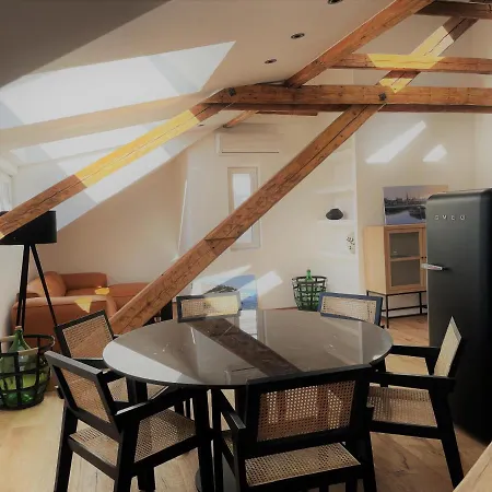 Split Rooftop Loft Exterior photo