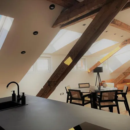 Split Rooftop Loft Exterior photo