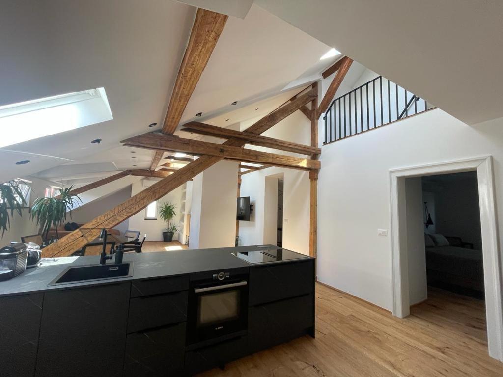 Rooftop Loft Appartement *
